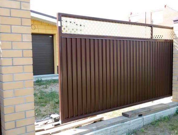Эстетика и Надежность: Ворота Grand Line для Вашего Дома в Горно-Алтайске от 36545 руб